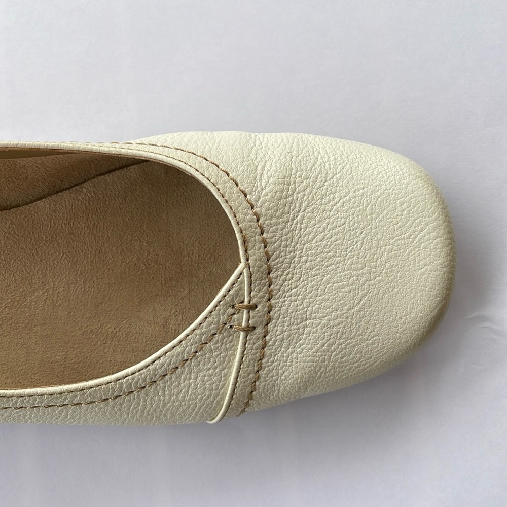 Aerosoles Richmond white womens shoes | size 8M - Picture 8 of 8